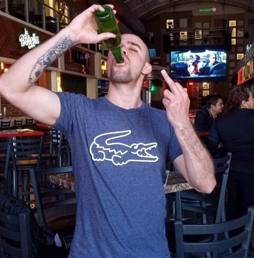 Meet your Posher, Christian